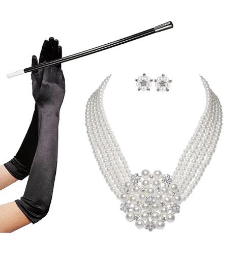 Women'S Accessories In The 1950S - Audrey Hepburn Ontbijt Bij Tiffanys 1950