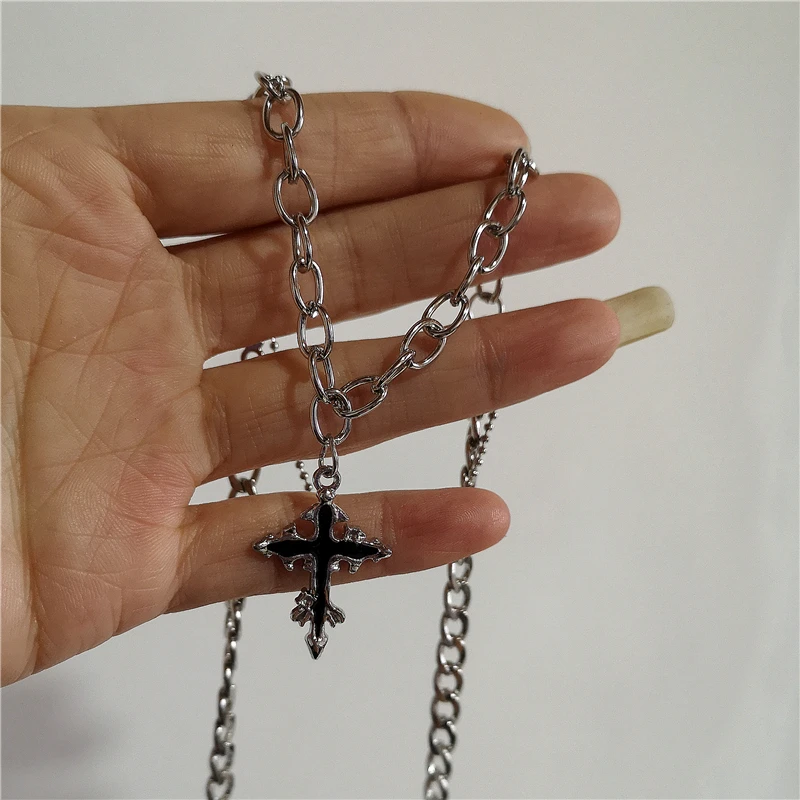 Rode Lava Hart Ster Kruis Hang - Women'S Emo Accessories recensie en prijs