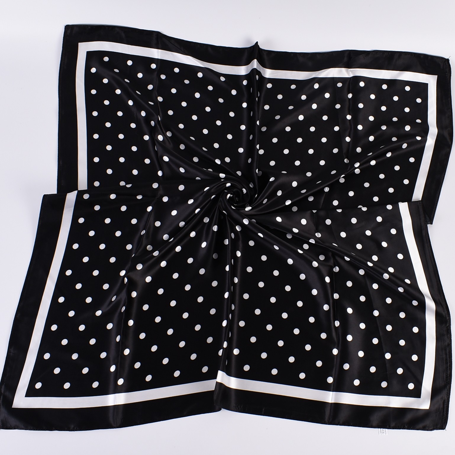 Zomer nieuwe modieuze temperam - Silk Scarf Square recensie en prijs